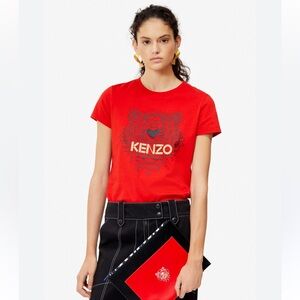 Woman’s Kenzo Red T-shirt size small